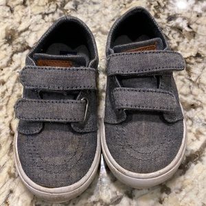 Polo slip on tennis shoes child size 5 1/2 C